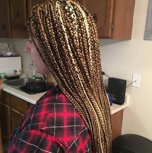 Meet your Posher, Afiba